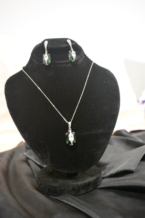 ATASH Collection: Foret Marquise Pendant Set