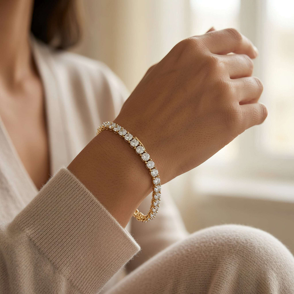 Minimalist stackable gold tennis bracelet for luxury look